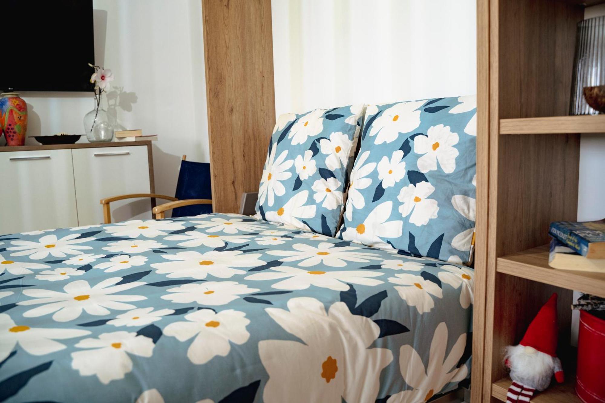 Wonderful Apartment In Ferragudo 2Double Beds Near Beaches And Golf 외부 사진